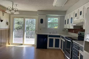 321 NW Willamina Dr, Willamina, OR 97396 - Photo 17