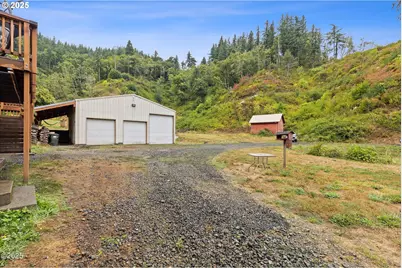 1140 Hidden Valley Rd, Toledo, OR 97391 - Photo 35