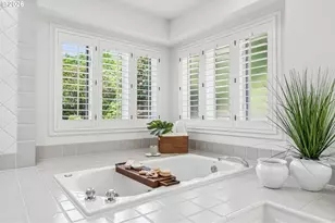 2505 NW Pinnacle Dr, Portland, OR 97229 - Photo 23