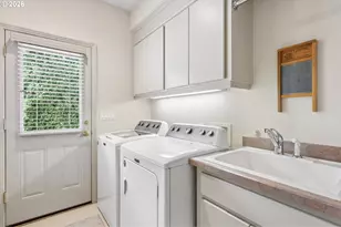 2505 NW Pinnacle Dr, Portland, OR 97229 - Photo 31