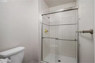 16775 SW Springwater Ln, Beaverton, OR 97006 - Photo 31