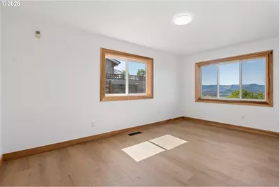 383 Ridgecrest Dr, Roseburg, OR 97471 - Photo 21