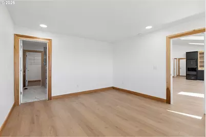 383 Ridgecrest Dr, Roseburg, OR 97471 - Photo 17