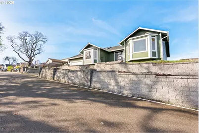 383 Ridgecrest Dr, Roseburg, OR 97471 - Photo 11