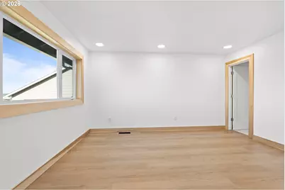 383 Ridgecrest Dr, Roseburg, OR 97471 - Photo 15