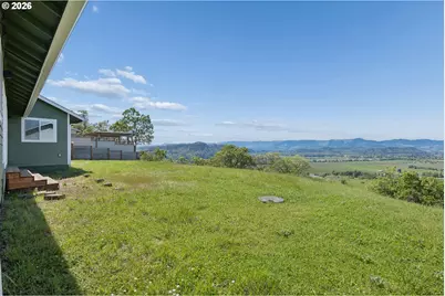 383 Ridgecrest Dr, Roseburg, OR 97471 - Photo 31