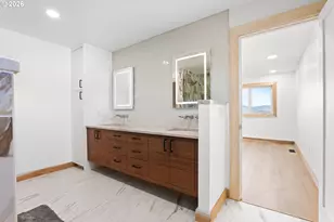 383 Ridgecrest Dr, Roseburg, OR 97471 - Photo 17