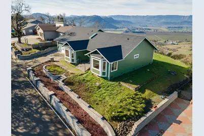 383 Ridgecrest Dr, Roseburg, OR 97471 - Photo 37