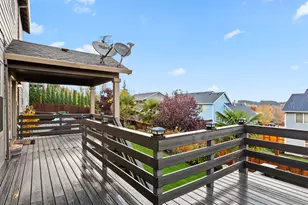 310 SW Mount Adams St, McMinnville, OR 97128 - Photo 33