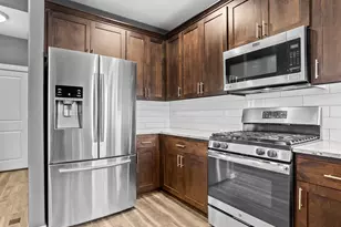 310 SW Mount Adams St, McMinnville, OR 97128 - Photo 15