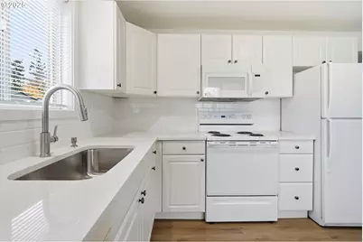 117 N 9th Ave, Ridgefield, WA 98642 - Photo 13