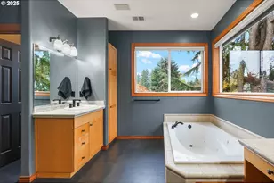 377 NE 49th Ave, Hillsboro, OR 97124 - Photo 23