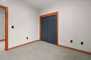 377 NE 49th Ave, Hillsboro, OR 97124 - Photo 33