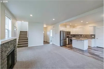 66 N 8th St, Lebanon, OR 97355 - Photo 3