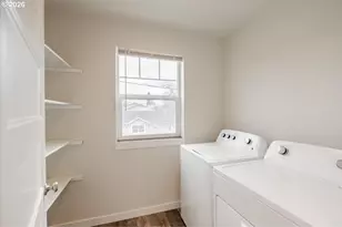 66 N 8th St, Lebanon, OR 97355 - Photo 21