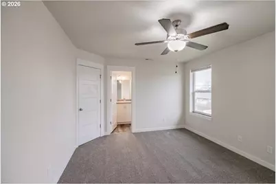 66 N 8th St, Lebanon, OR 97355 - Photo 11