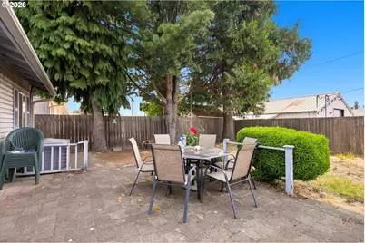 602 N Dolash Ct, Newberg, OR 97132 - Photo 23
