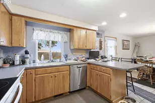 602 N Dolash Ct, Newberg, OR 97132 - Photo 7