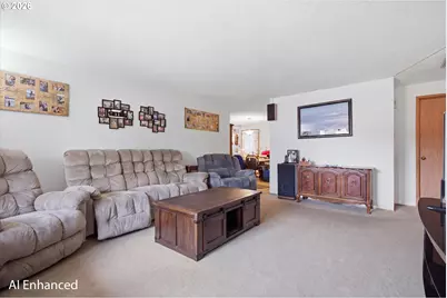 602 N Dolash Ct, Newberg, OR 97132 - Photo 3