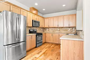 10517 NE Summer Falls St, Hillsboro, OR 97006 - Photo 5