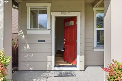 10517 NE Summer Falls St, Hillsboro, OR 97006 - Photo 3