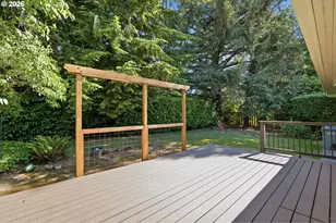 1595 NW 1st St, Gresham, OR 97030 - Photo 35