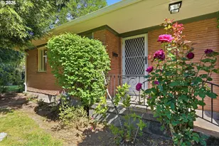 1595 NW 1st St, Gresham, OR 97030 - Photo 5