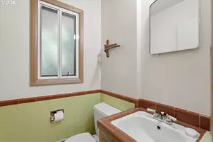 1595 NW 1st St, Gresham, OR 97030 - Photo 27