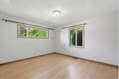 1595 NW 1st St, Gresham, OR 97030 - Photo 23