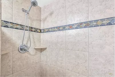 33765 Lake Front Dr, Warrenton, OR 97146 - Photo 25
