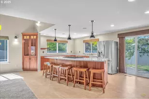 33765 Lake Front Dr, Warrenton, OR 97146 - Photo 13