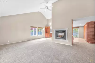 33765 Lake Front Dr, Warrenton, OR 97146 - Photo 9