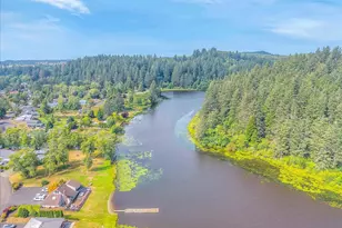 33765 Lake Front Dr, Warrenton, OR 97146 - Photo 5