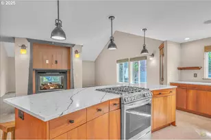 33765 Lake Front Dr, Warrenton, OR 97146 - Photo 21