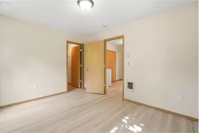 9307 N Haven Ave, Portland, OR 97203 - Photo 15