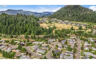 1095 S 59th St, Springfield, OR 97478 - Photo 35