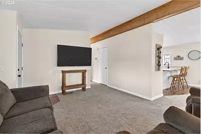 1095 S 59th St, Springfield, OR 97478 - Photo 13