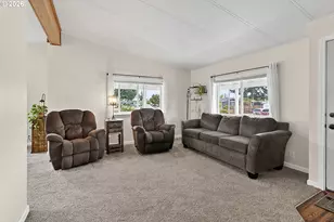 1095 S 59th St, Springfield, OR 97478 - Photo 11