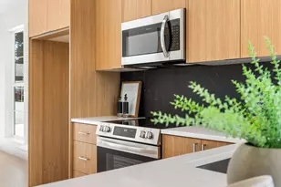 NE Ainsworth St, Portland, OR 97211 - Photo 11