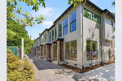 Ne Ainsworth St, Portland, OR 97211 - Photo 3