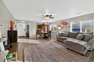 847 N Duniway Rd, Lafayette, OR 97127 - Photo 13