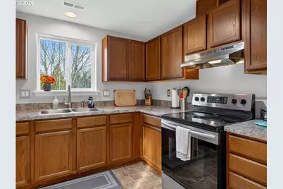 847 N Duniway Rd, Lafayette, OR 97127 - Photo 11