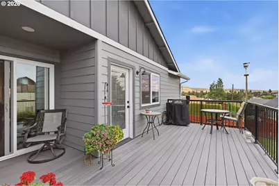 226 SE Heimrich St, Dufur, OR 97021 - Photo 37