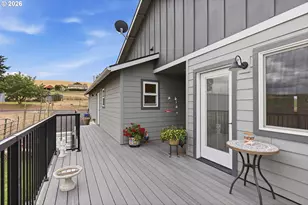 226 SE Heimrich St, Dufur, OR 97021 - Photo 39