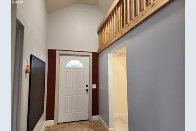 208 S Swiegle Ave, Molalla, OR 97038 - Photo 17