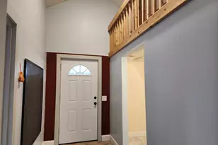 208 S Swiegle Ave, Molalla, OR 97038 - Photo 17