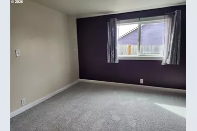 208 S Swiegle Ave, Molalla, OR 97038 - Photo 13