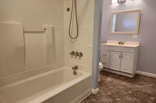 208 S Swiegle Ave, Molalla, OR 97038 - Photo 19