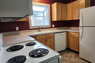 208 S Swiegle Ave, Molalla, OR 97038 - Photo 7