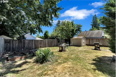 402 SE 75th Ave, Portland, OR 97215 - Photo 41